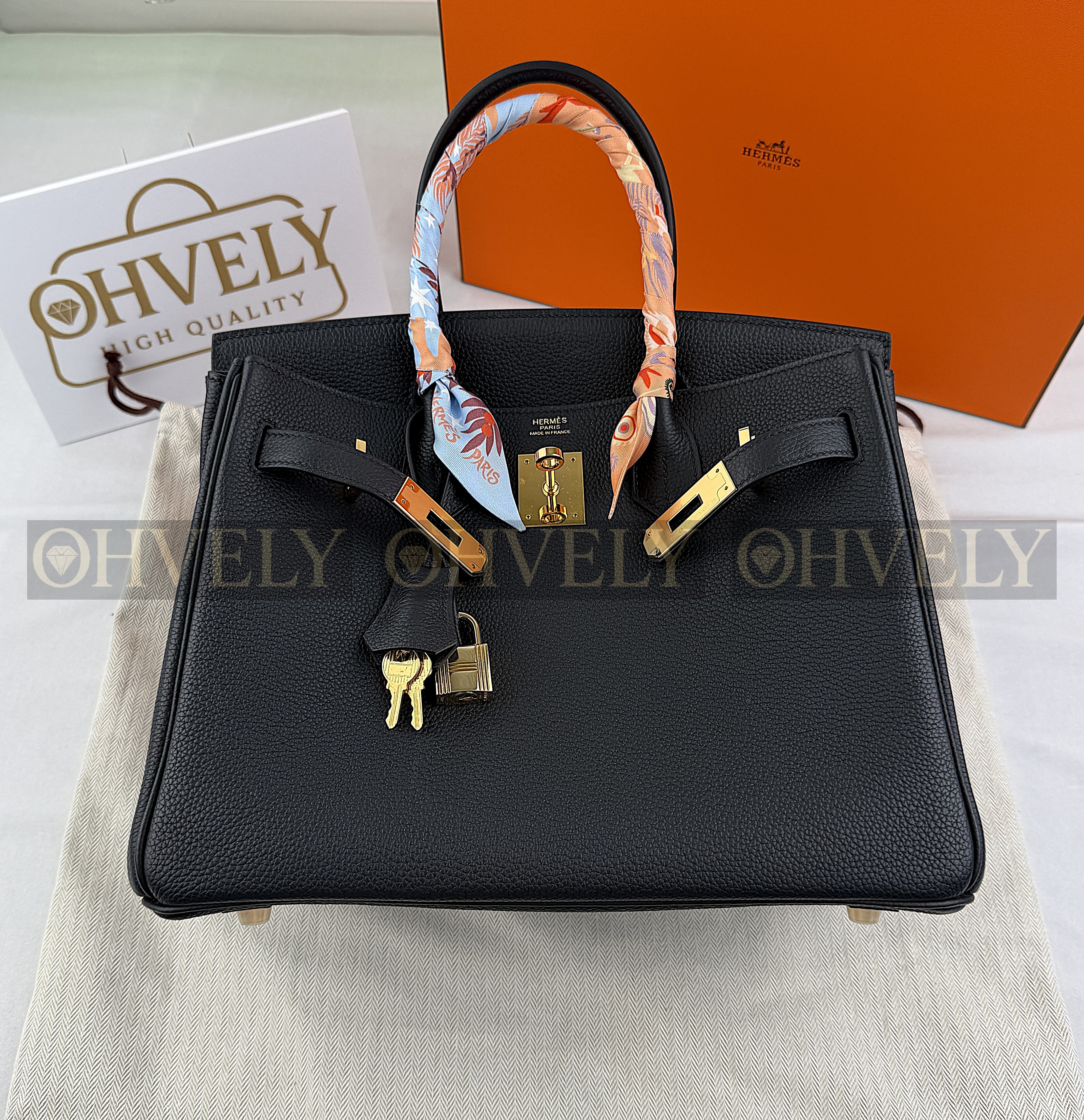 Hermès Birkin 30 TOGO 블랙/금장 (시중가 4000만원대)