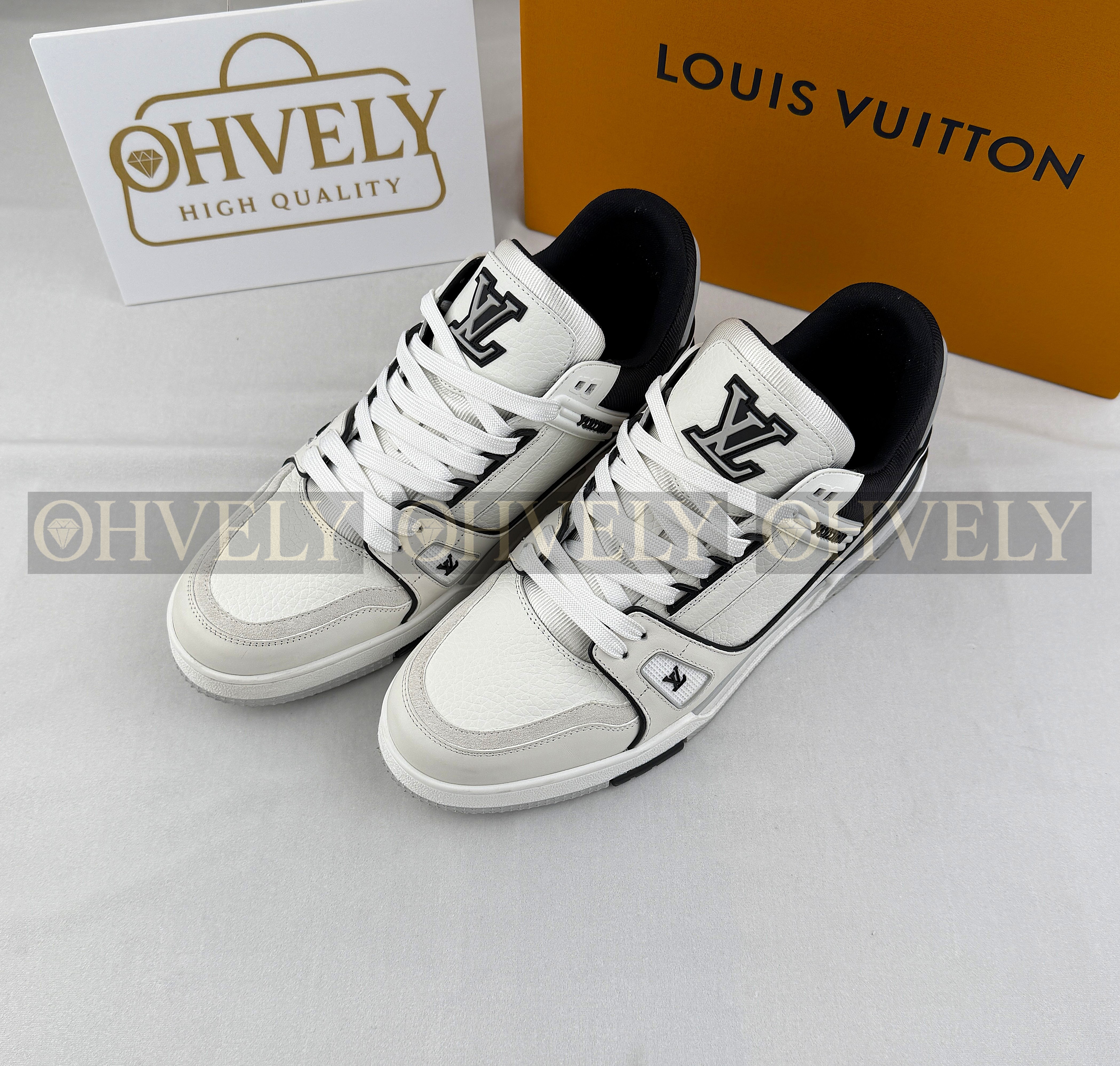 LV 25FW 트레이너 스니커즈 블랙 (남성)